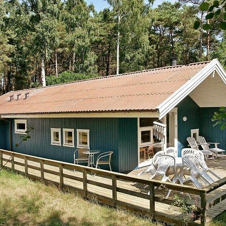 8 Person Holiday Home In Nex Vester Somarken エクステリア 写真