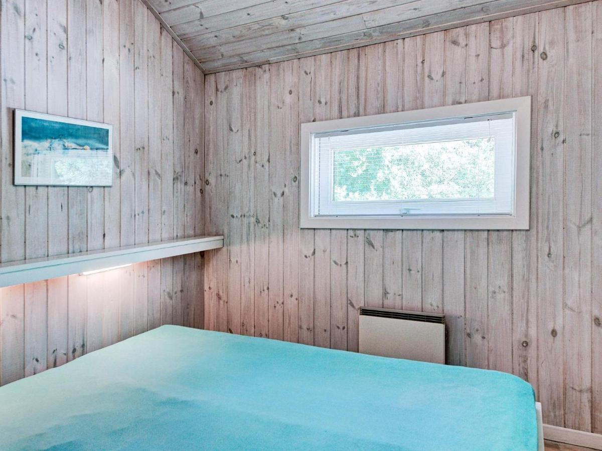 8 Person Holiday Home In Nex Vester Somarken エクステリア 写真