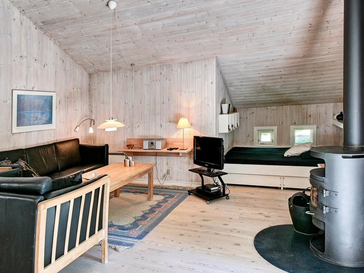 8 Person Holiday Home In Nex Vester Somarken エクステリア 写真